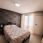 Luxury And Comfort-Chic Apartment