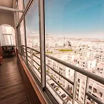 Luxury And Comfort-Chic Apartment