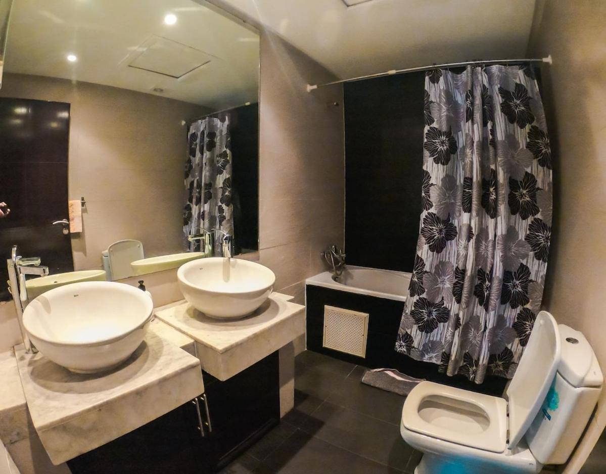Luxury And Comfort-chic