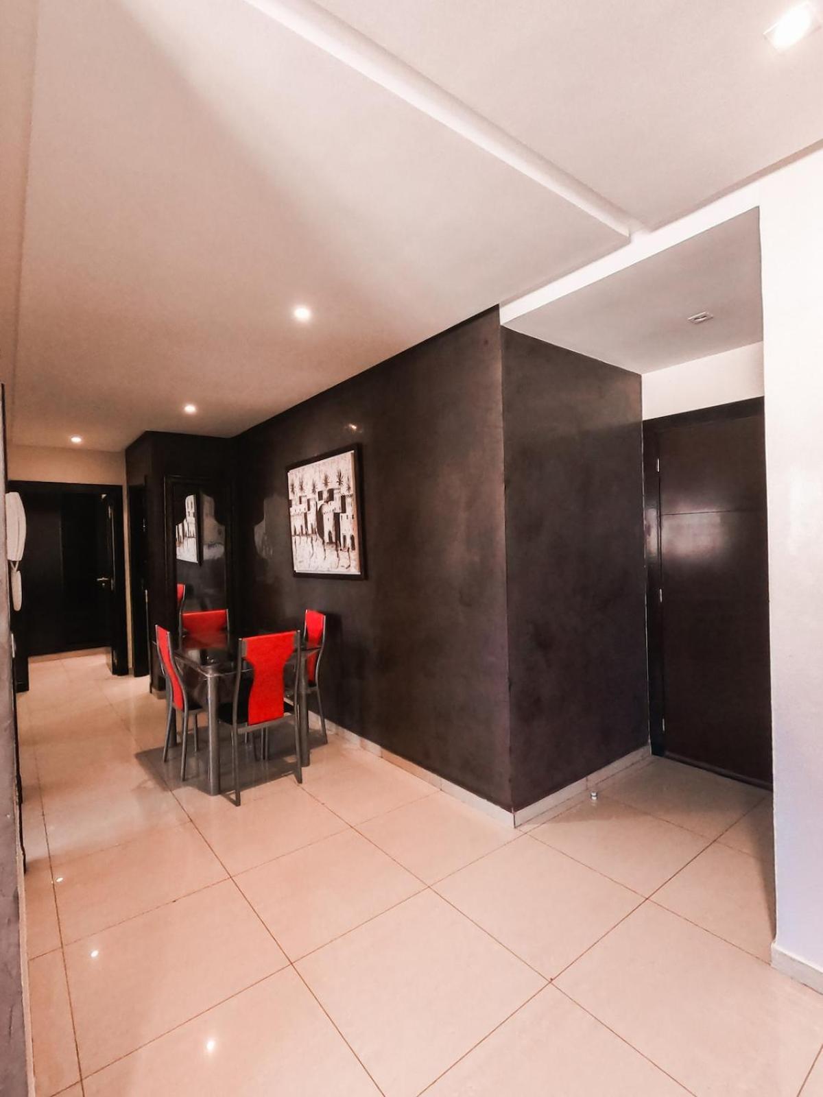 Luxury And Comfort-chic Apartment *
